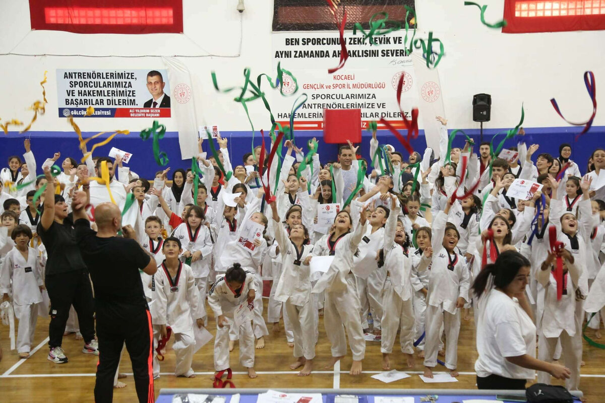 Golcukte taekwondo sporculari kusak atladi - Marmara Bölge: Balıkesir Son Dakika Haberleri ile Hava Durumu