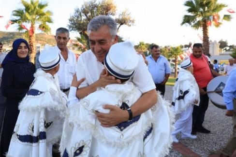 Güzelbahçe’de toplu sünnet cemiyeti