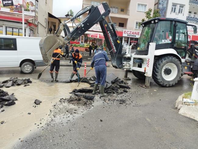 Hakkari belediyesinde yağmur mesaisi