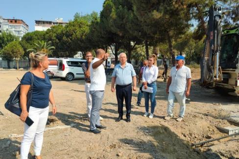 İzmir Karabağlar’da Uğur Mumcu Parkı yenileniyor