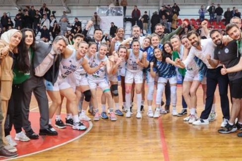 İzmit Belediyespor Kadın Basketbol