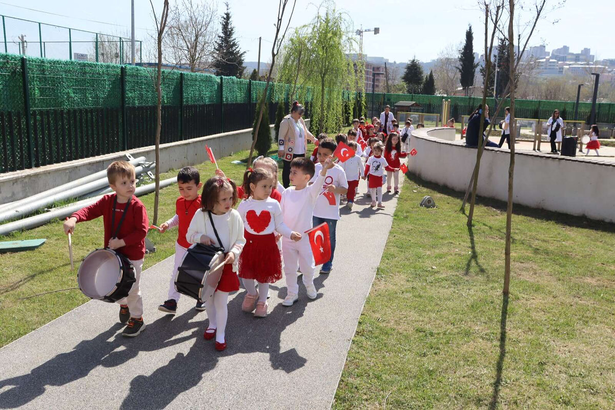 Izmitte erken 23 Nisan coskusu yasandi - Marmara Bölge: Balıkesir Son Dakika Haberleri ile Hava Durumu