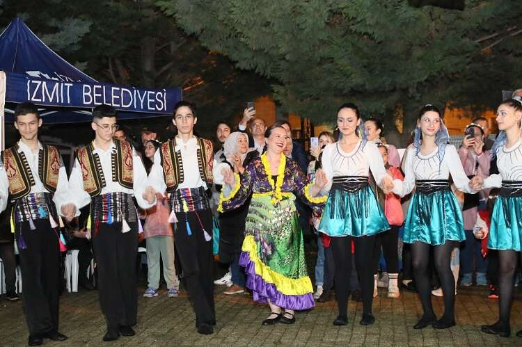 Izmitte unutulmaz Hidrellez coskusu - Marmara Bölge: Balıkesir Son Dakika Haberleri ile Hava Durumu