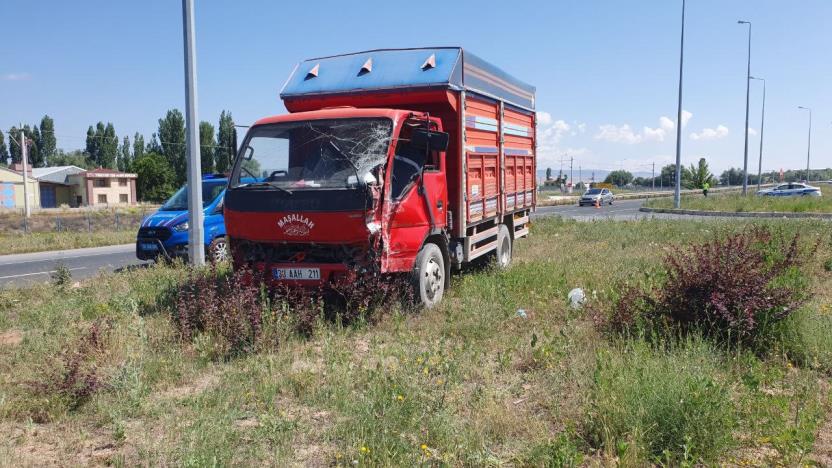 KAYSERI SIVAS YOLUNDA FECI KAZA - Marmara Bölge: Balıkesir Son Dakika Haberleri ile Hava Durumu