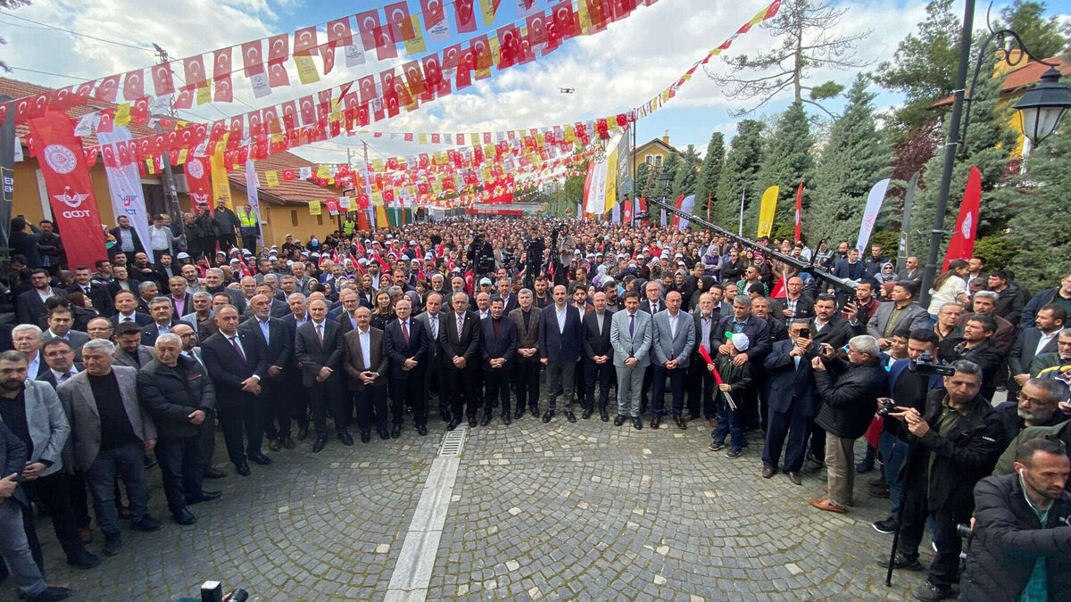 KONYARAY Banliyo Hattina temel - Marmara Bölge: Balıkesir Son Dakika Haberleri ile Hava Durumu