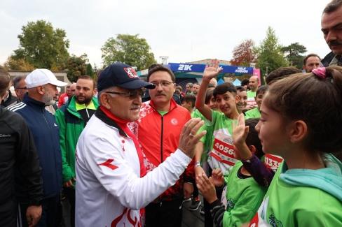 Kayseri Büyükşehir’den ödüllü maraton