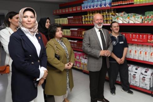 Kayseri Kocasinan’da Dost Market heyecanı