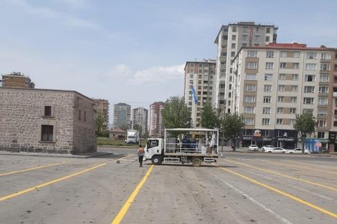 Kayseri Melikgazi’den pazar yerlerine bakım