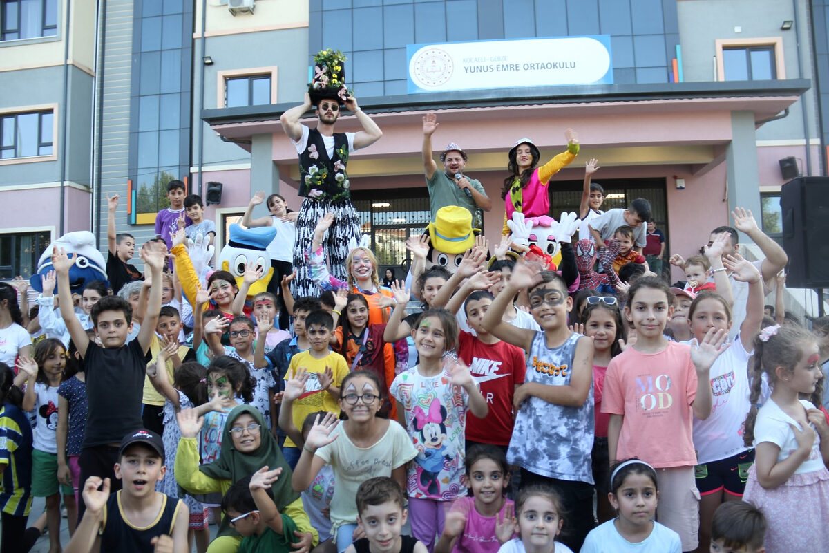 Kocaeli’nin sokak şenlikleri sürüyor