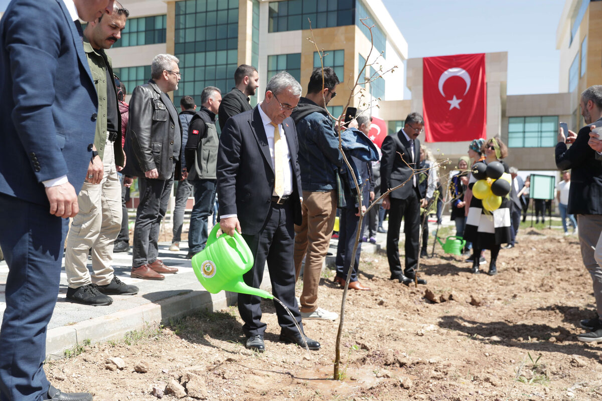 Kutahyada fidanlar bal ormanina donusecek - Marmara Bölge: Balıkesir Son Dakika Haberleri ile Hava Durumu