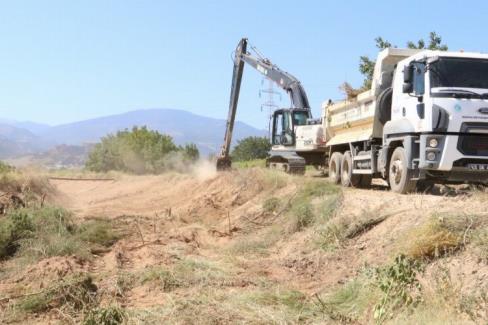 Manisa’da il genelinde dere