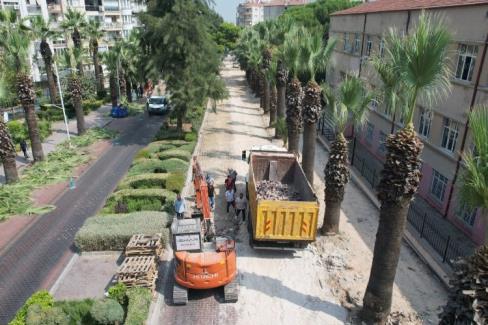 Manisa Şehzadeler’de Atatürk Bulvarı’nda değişim başladı