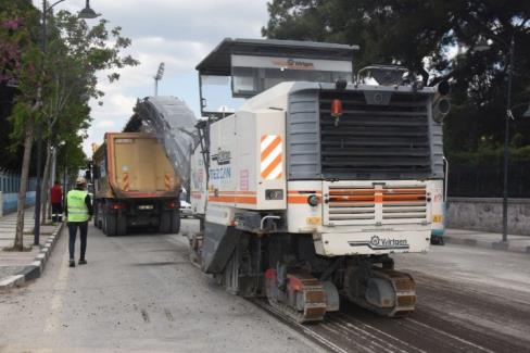 Manisa Şehzadeler’de asfalt yenileme