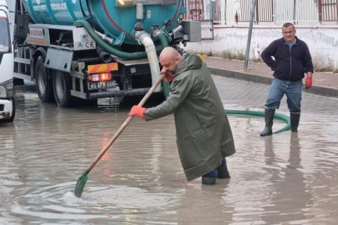 Manisa Turgutlu'da 'sağanak' seferberliği