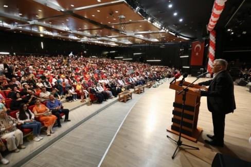 Memduh Büyükkılıç’tan ‘Gesi Bağları’ şov