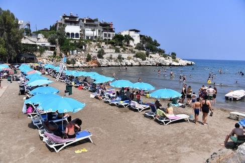 Mersin Büyükşehir plajları doldu taştı