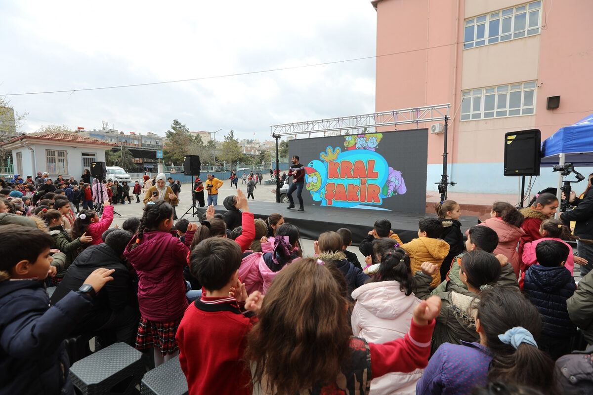 Mikrop Avcilari Cumborlop cocuklara moral oldu.J - Marmara Bölge: Balıkesir Son Dakika Haberleri ile Hava Durumu