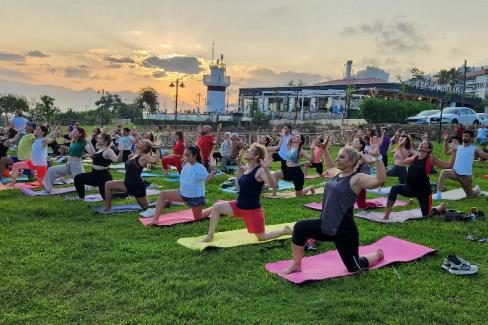 Muratpaşa’da Dünya Yoga Günü’ne özel seans