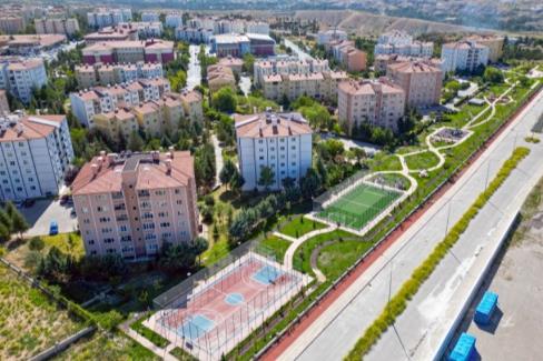 Nevşehir Belediyesi’nden park içine spor tesisi