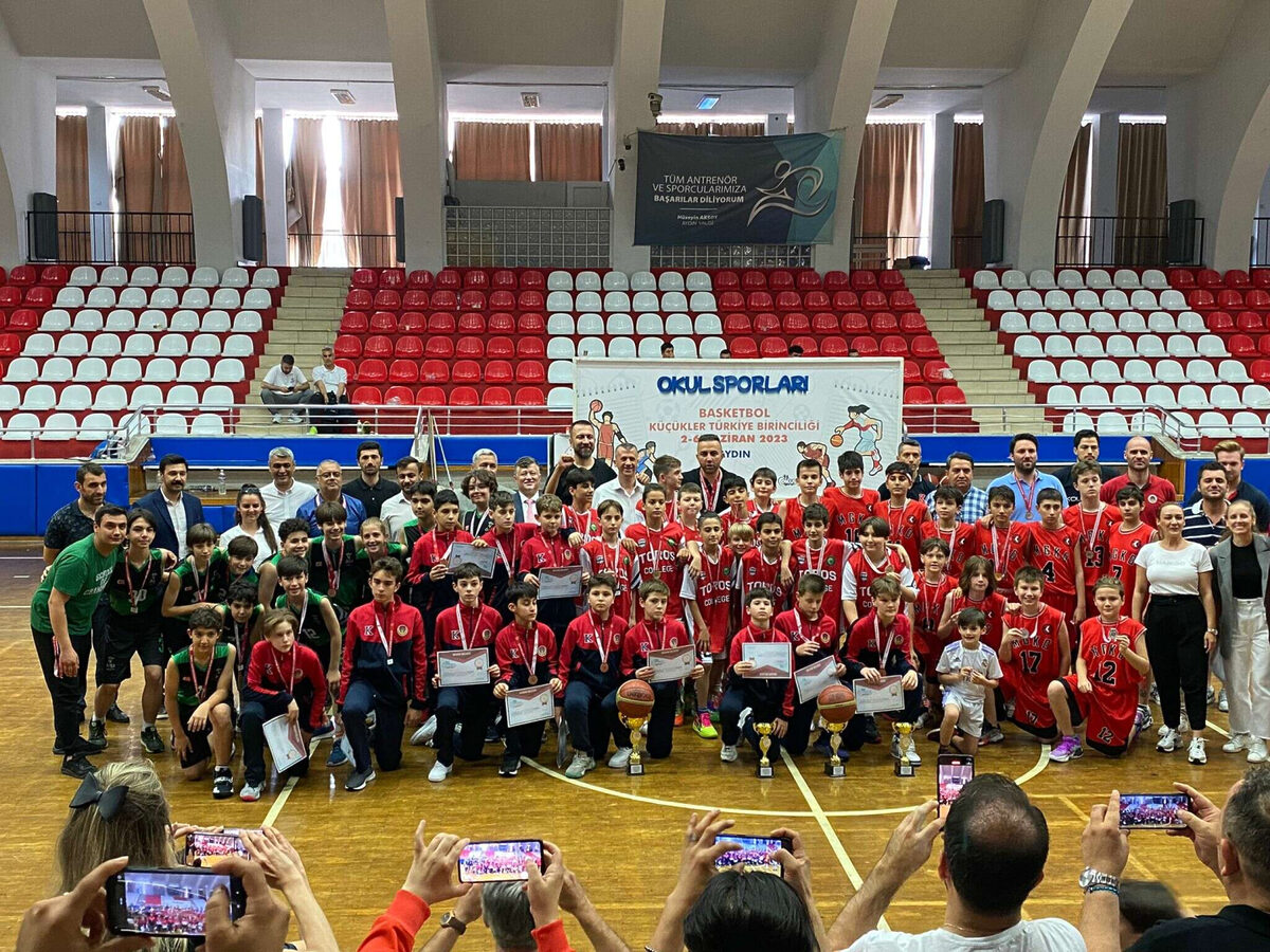 Okullararasi basketbolda Bursa temsilcisi Turkiye 2si oldu - Marmara Bölge: Balıkesir Son Dakika Haberleri ile Hava Durumu