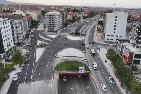 Akıllı kavşak düzenlemeleriyle trafiği