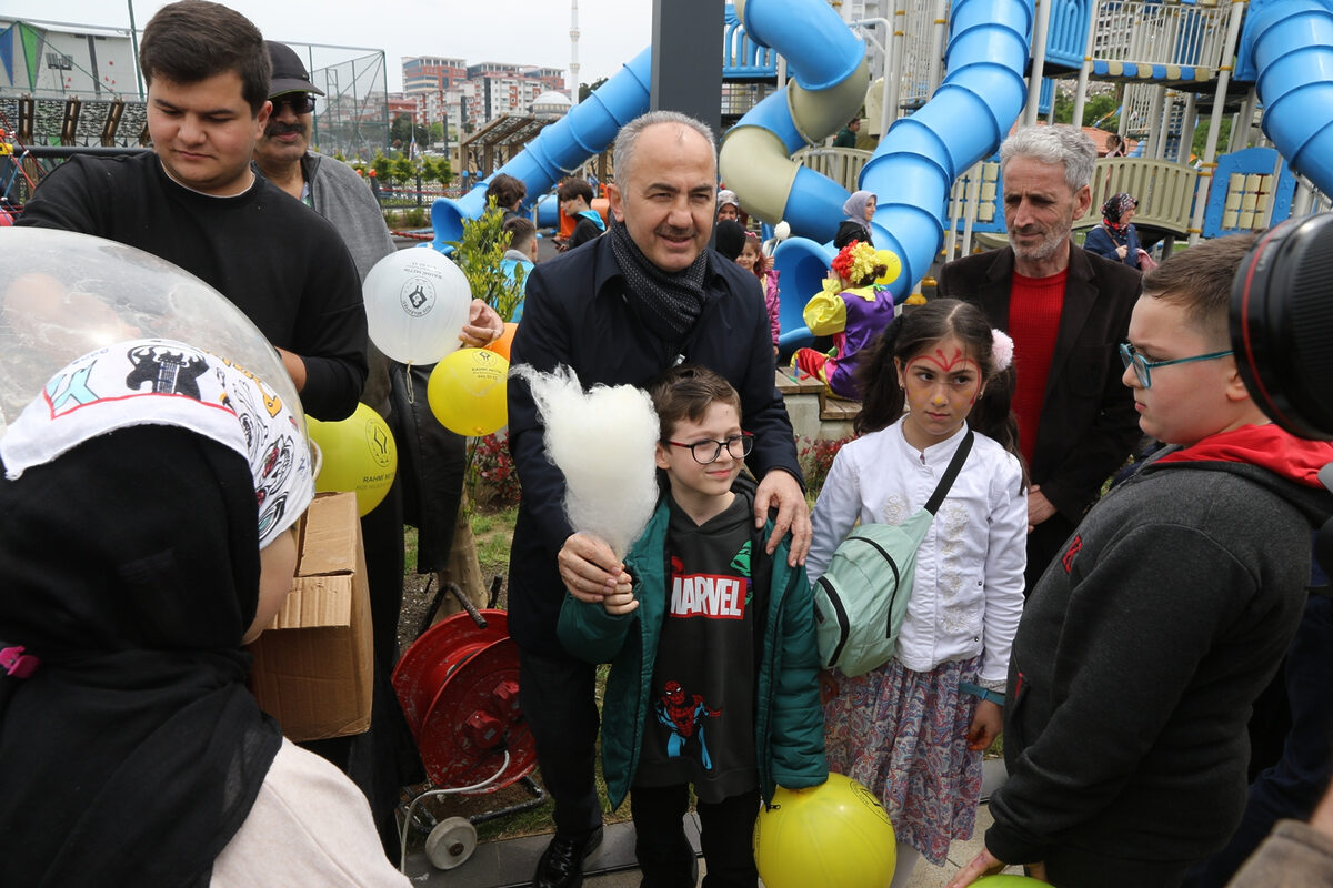 Rize’de ‘Deniz Feneri’ sonunda yandı