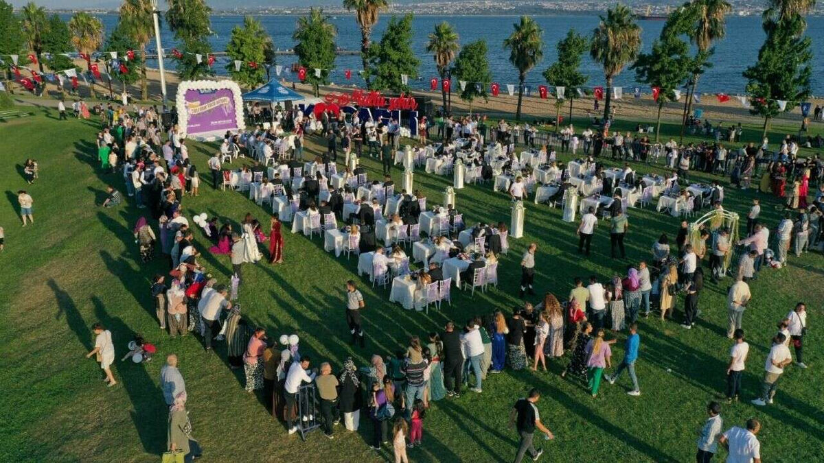 Roman genclerden Baskana Tesekkurler Tahir Baba - Marmara Bölge: Balıkesir Son Dakika Haberleri ile Hava Durumu