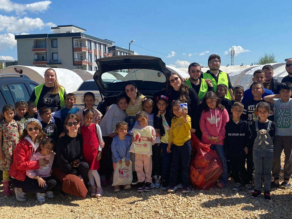 Rotaractlar fark yaratiyor - Marmara Bölge: Balıkesir Son Dakika Haberleri ile Hava Durumu