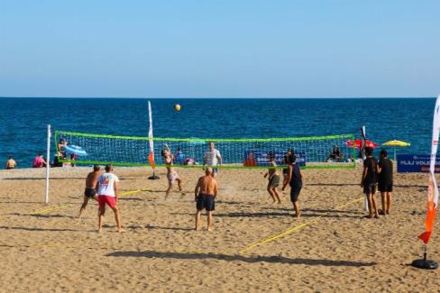 Antalya’nın gözde plajlarından Konyaaltı