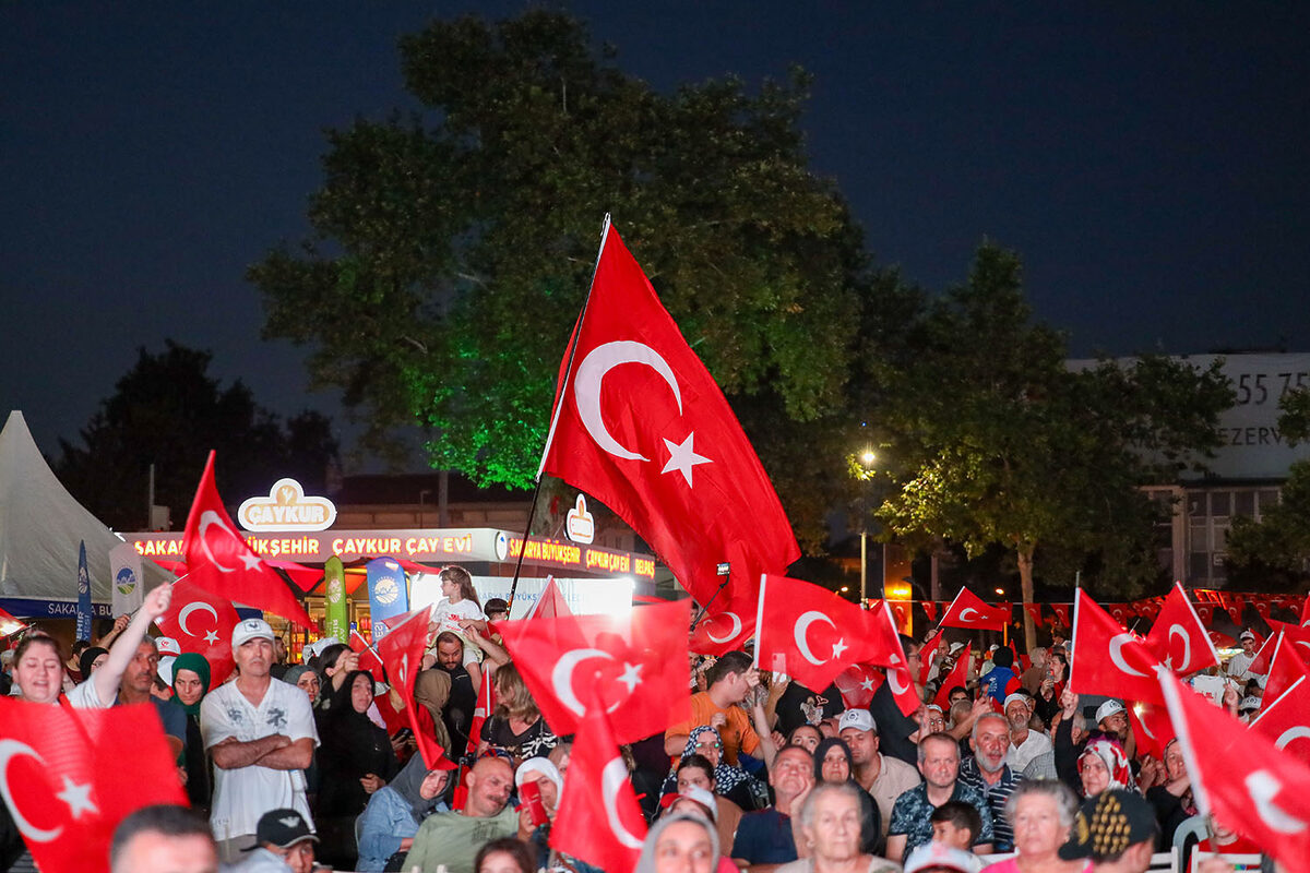 Sakarya 7 yıl sonra aynı meydanda tek yürek