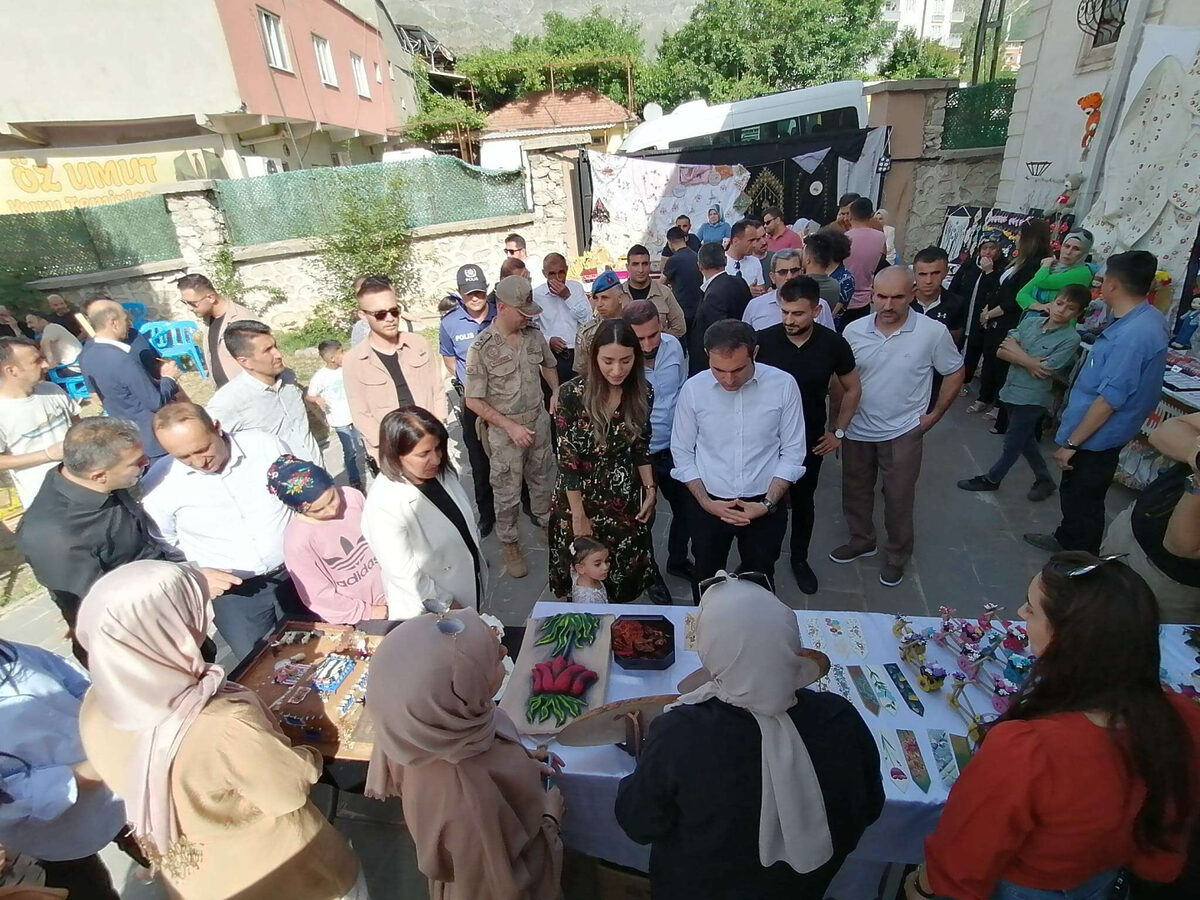 Sasonda Hayat Boyu Ogrenme sergisine yogun ilgi - Marmara Bölge: Balıkesir Son Dakika Haberleri ile Hava Durumu