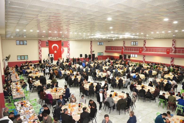 Sason’da bin kişi iftarda bir araya geldi