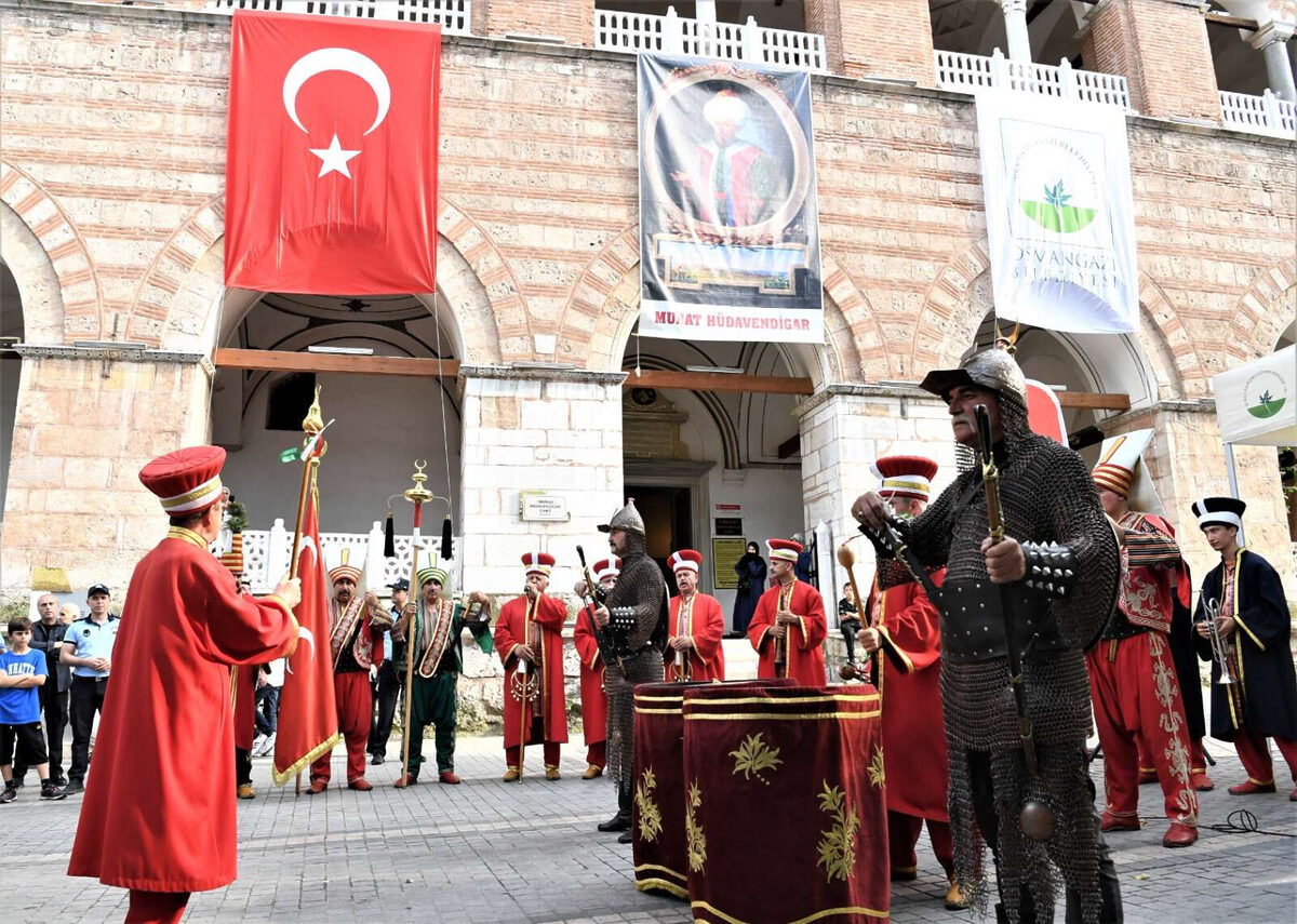 Sehit Padisah Bursadaki kabri basinda anildi - Marmara Bölge: Balıkesir Son Dakika Haberleri ile Hava Durumu