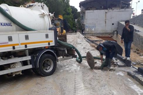 Selendi’yi sel aldı, Büyükşehir ve MASKİ sahada