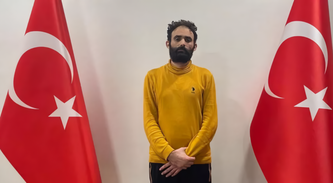 TERÖR ÖRGÜTÜ MENSUBU FİRARİ RASİM AKYOL, TÜRKİYE'YE GETİRİLDİ  