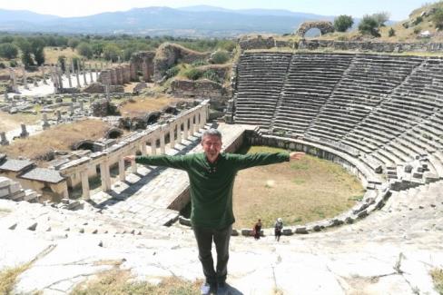 Tarihçi Rıdvan Şükür Afrodisias’ı adım adım gezdi