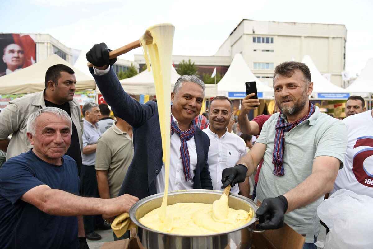 Turkiyenin festivali Yoresel Renklerde - Marmara Bölge: Balıkesir Son Dakika Haberleri ile Hava Durumu