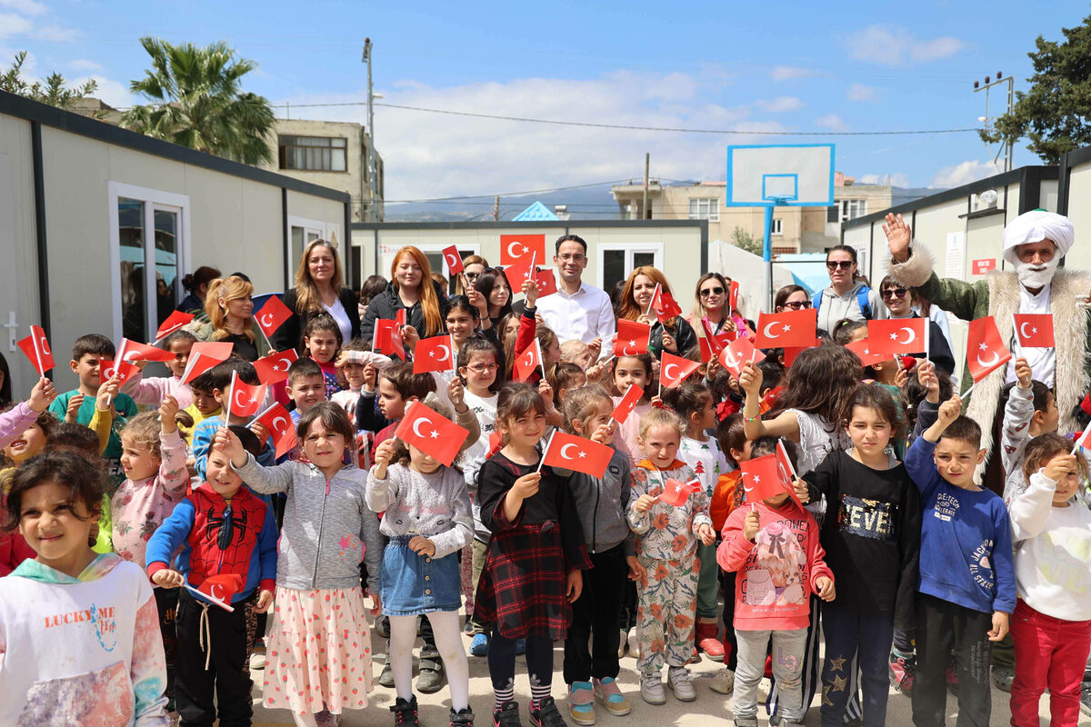 Uludag Elektrik Hatayda 23 Nisan enerjisi verdi - Marmara Bölge: Balıkesir Son Dakika Haberleri ile Hava Durumu