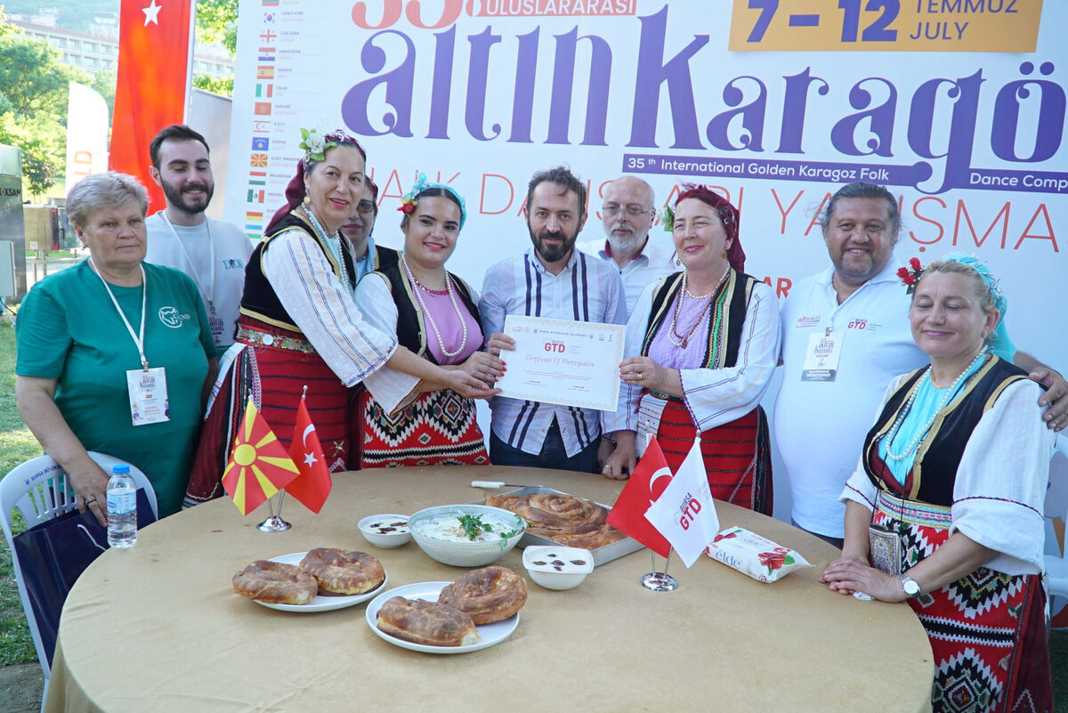 Uluslararasi danscilar Bursada bu kez mutfakta ter doktu - Marmara Bölge: Balıkesir Son Dakika Haberleri ile Hava Durumu