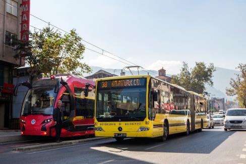 Üniversite adaylarına Bursa'da ücretsiz ulaşım