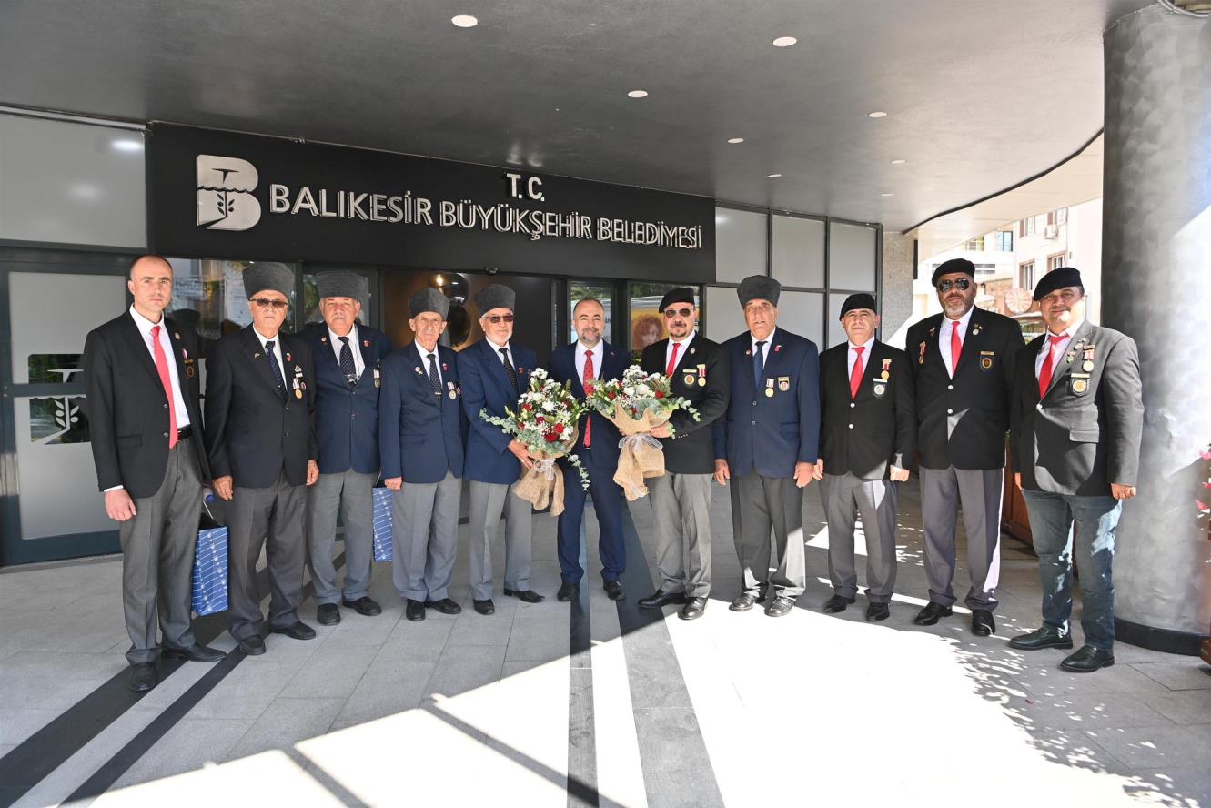 YASAYAN ANITLARDAN BUYUKSEHIRE ZIYARET - Marmara Bölge: Balıkesir Son Dakika Haberleri ile Hava Durumu