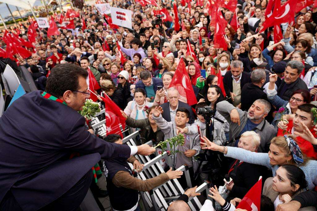 Yalovada Imamogluna sevgi seli - Marmara Bölge: Balıkesir Son Dakika Haberleri ile Hava Durumu