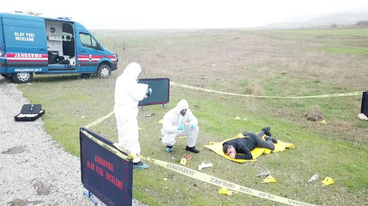 BALIKESİR’DE JANDARMA SUÇLULARA GÖZ AÇTIRMIYOR