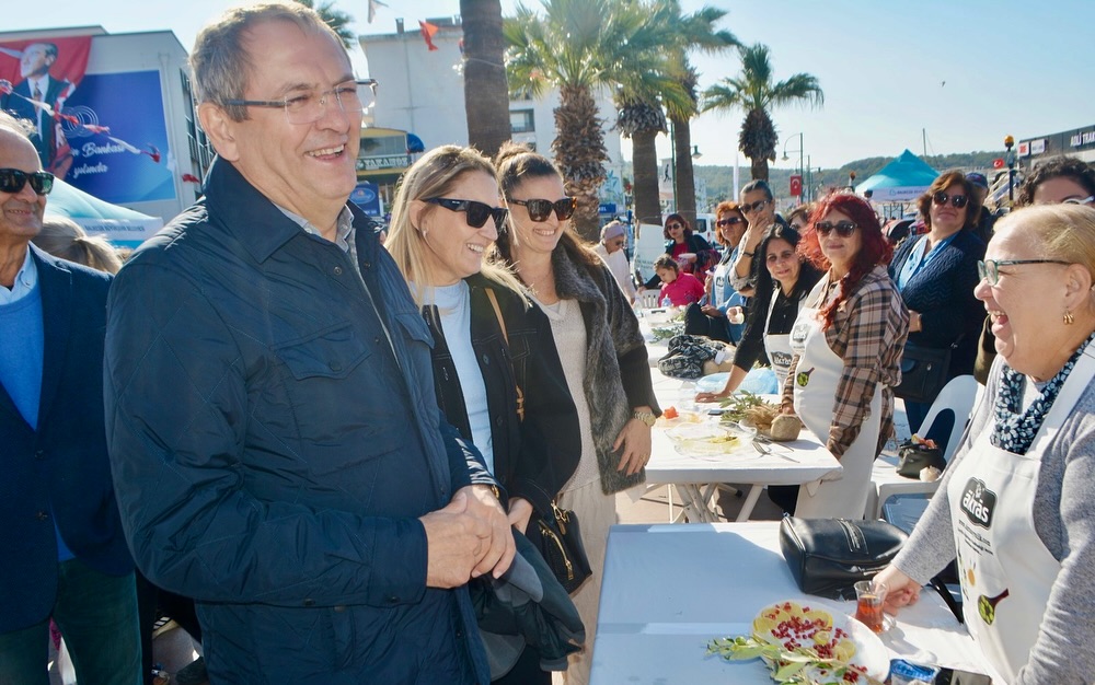 ZEYTİNYAĞLILARIN YILDIZI AYVALIK’TA PARLADI: İŞTE KAZANAN YEMEK