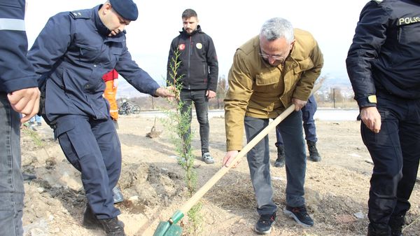 Tarım ve Orman Bakanlığı tarafından başlatılan "Geleceğe Nefes, İnsanlığa Nefes"