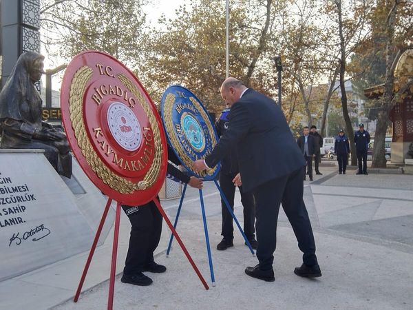 Bigadiç’te Atatürk’e Saygı ve Minnetle Anma Töreni Gerçekleştirildi