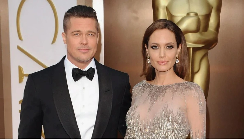 Hollywood'un en meşhur çiftlerinden Angelina Jolie ve Brad Pitt, sekiz