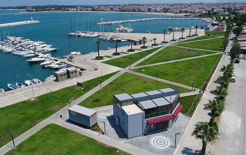 Burhaniye Belediyesi, geçtiğimiz günlerde yaşanan yoğun yağışların ardından, ilçe genelindeki