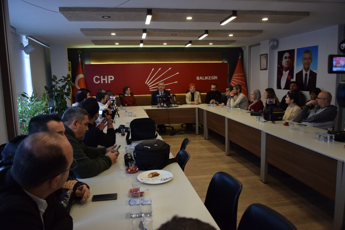 Cumhuriyet Halk Partisi (CHP)