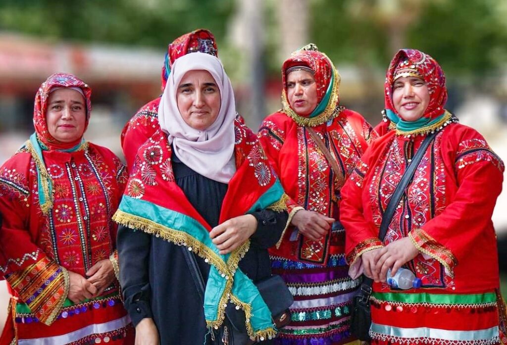 BINLERCE YORUK GELENEKLERINI YASATTI 4 1024x697 2 - Marmara Bölge: Balıkesir Son Dakika Haberleri ile Hava Durumu